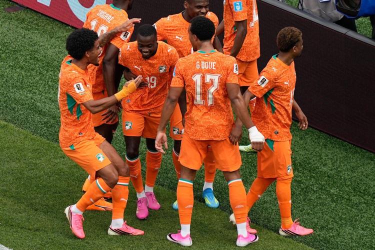 Ivory Coast into World Cup knockout round for 1st time as Pépé scores twice in 2-0 win over Curacao