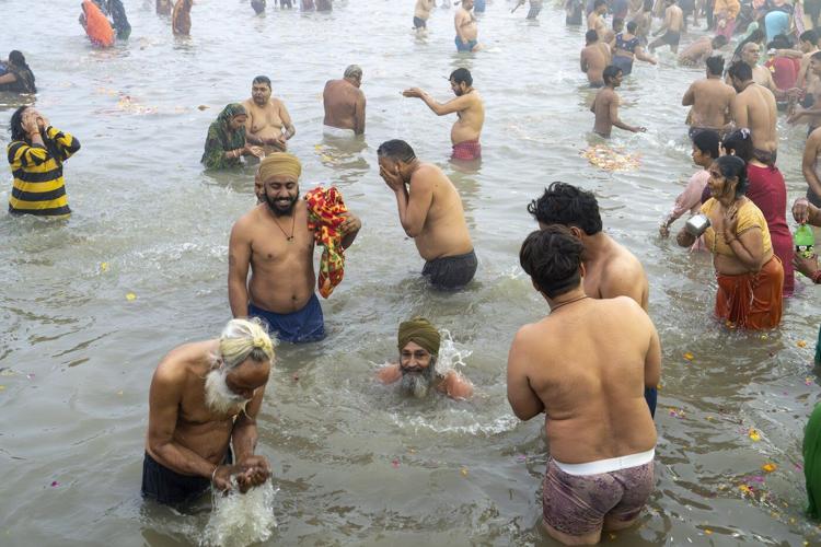 PHOTO COLLECTION: India Maha Kumbh Festival