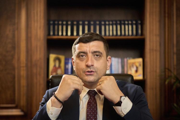 Romania's hard-right election front-runner Simion seeks to capitalize on voters' discontent