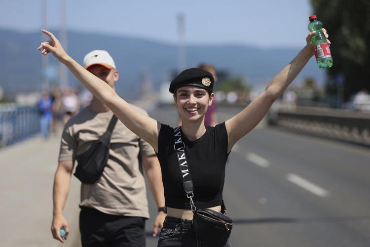Controversial right-wing singer Marko Perkovic draws tens of thousands to Zagreb concert