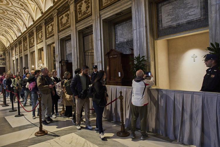 PHOTO COLLECTION: Vatican Pope Tomb inside St. Mary Major Basilica