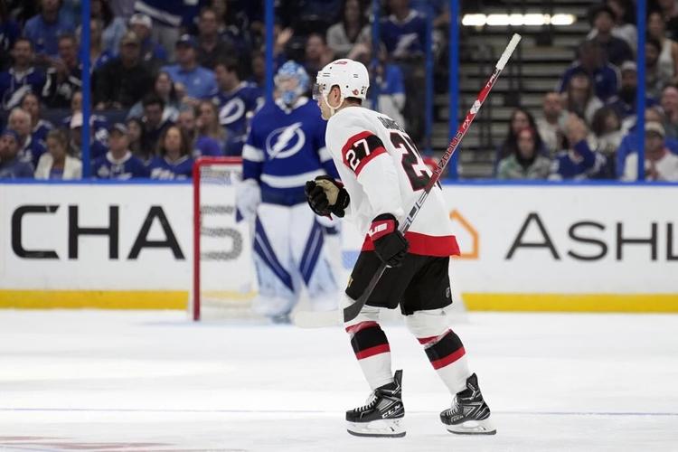 Kucherov scores late in 3rd, Lightning beat Senators 4-3