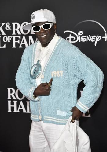 Sheryl Crow, Missy Elliott and Chaka Khan make the crowd go wild at Rock & Roll Hall of Fame