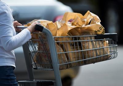 Calgary city council dumps bylaw charging consumers for shopping bags