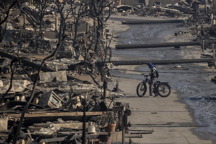 Wildfires latest: 153,000 residents still under evacuation as Kenneth Fire order lifted