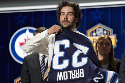Jets sign forward Colby Barlow to three-year, entry-level contract