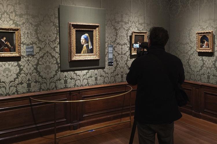 From orange peels to bottle caps: Thousands of artists create their own 'Girl with a Pearl Earring'