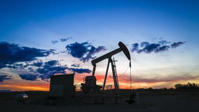Lobby group says emissions cap could cost oil and gas sector $75B in lost investment