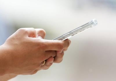 Fraud experts warn of smishing scams made easier by artificial intelligence, new tech