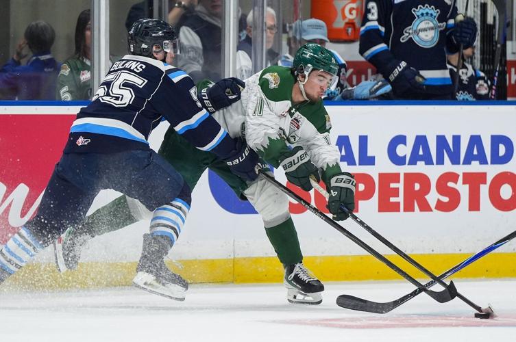 Silvertips rally to tip Sagueneens 5-3 in Memorial Cup opener for both teams