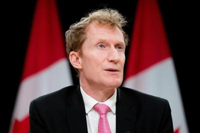 Le gouvernement fédéral impose des plafonds pour les visas d'étudiants étrangers