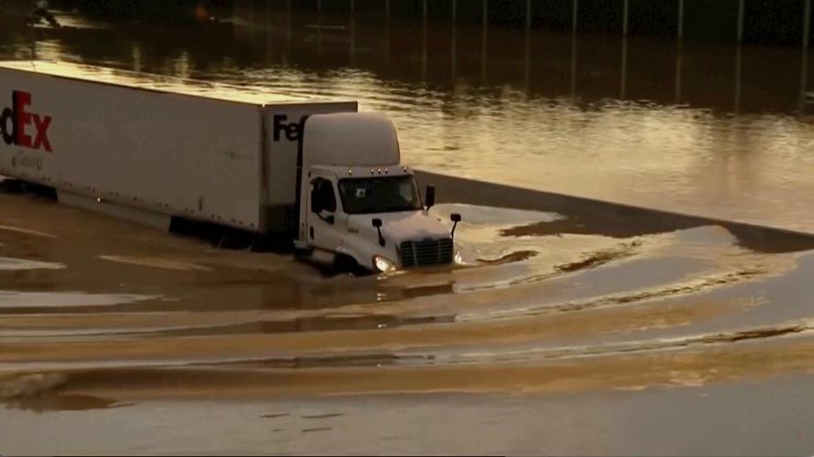 Mother, father and child killed by fallen tree in Tennessee heavy rains and flooding