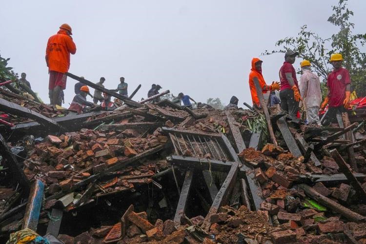 Rescue efforts have resumed in western India where a landslide killed at least 16 people