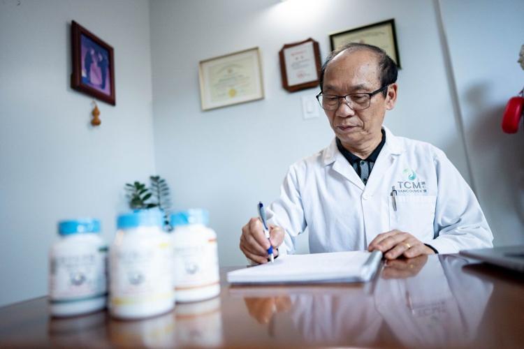 'Would you dare take it?': Plan to deregulate Chinese medicine in B.C. sparks outcry