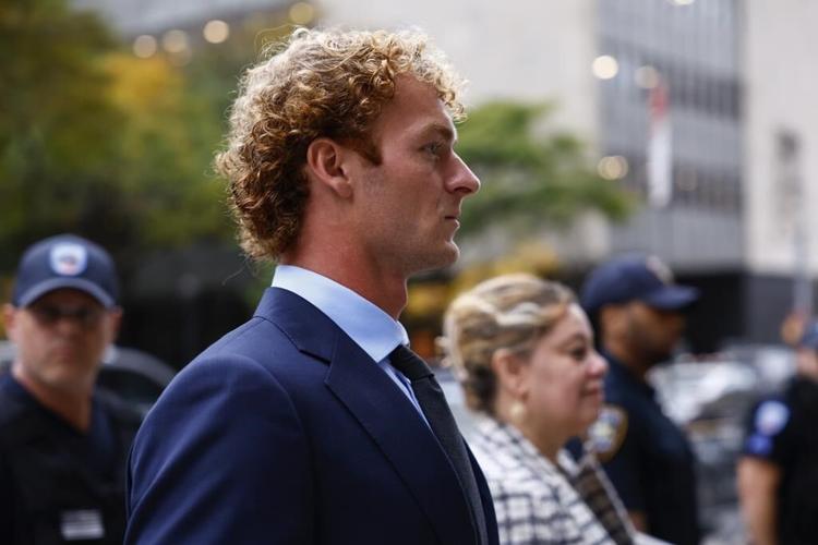 Prosecutor tells jury that veteran showed 'indifference' to man he choked to death on subway