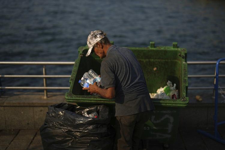 Failure of talks for plastic treaty turn focus back to reduce, reuse, recycle. How's that going?