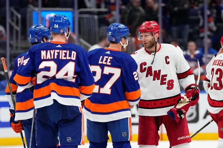 Stastny's OT goal sends Hurricanes past Isles into 2nd round