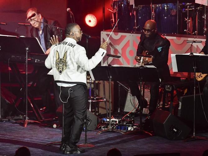 R.E.M. reunite at Songwriters Hall of Fame ceremony also honoring Timbaland and Steely Dan