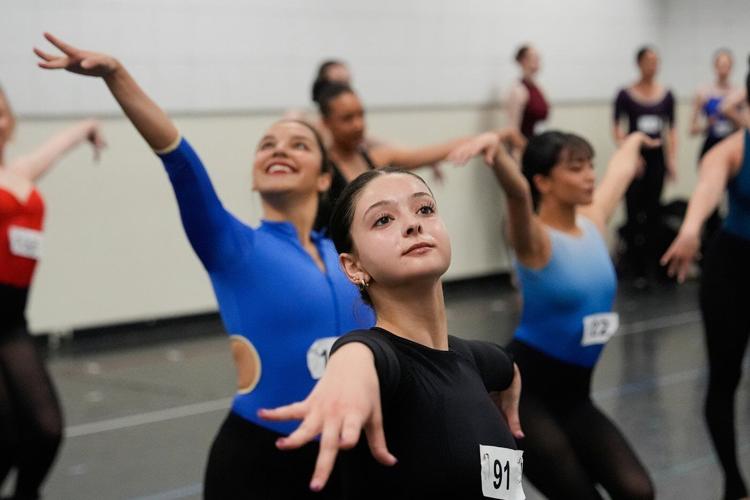 PHOTO COLLECTION: Radio City Rockettes Audition