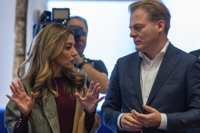 Dutch official says Geert Wilders and 3 other party leaders should discuss forming a new coalition