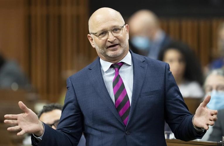 David Lametti «ne peut pas» dévoiler les motifs juridiques pour la loi d'urgence