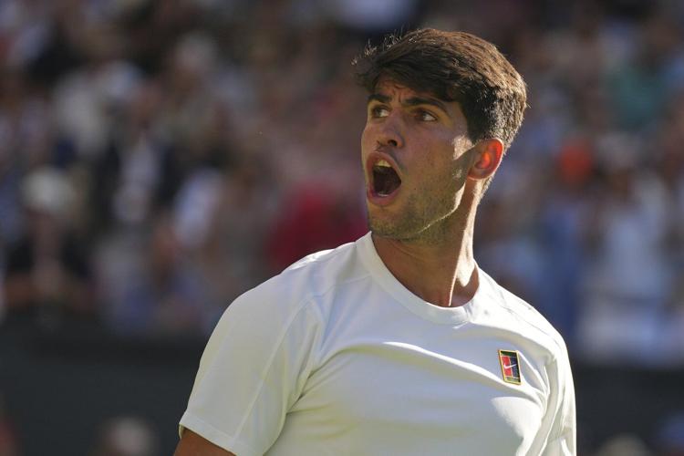 Wimbledon: 2-time defending champ Carlos Alcaraz needs 5 sets to beat Fabio Fognini in the 1st round