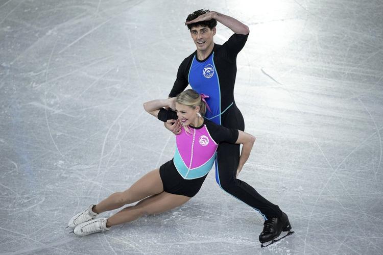 Gilles, Poirier open what could be their final season at Skate Canada International