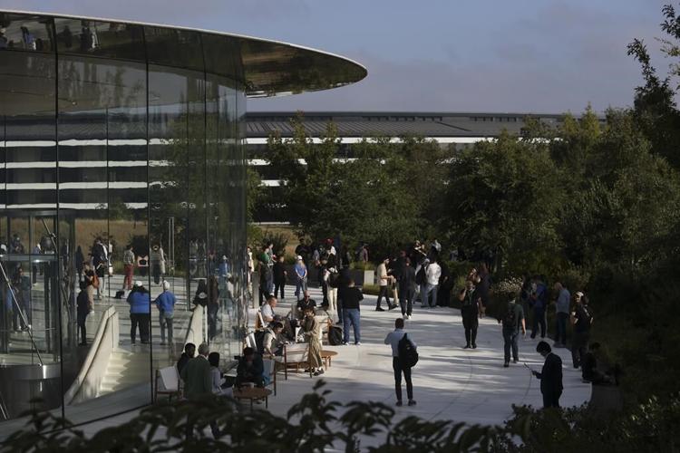 Apple embraces the AI craze with its newly unleashed iPhone 16 lineup