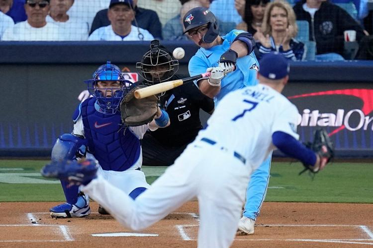 Blue Jays hit first leadoff back-to-back homers in World Series history - on 3 pitches