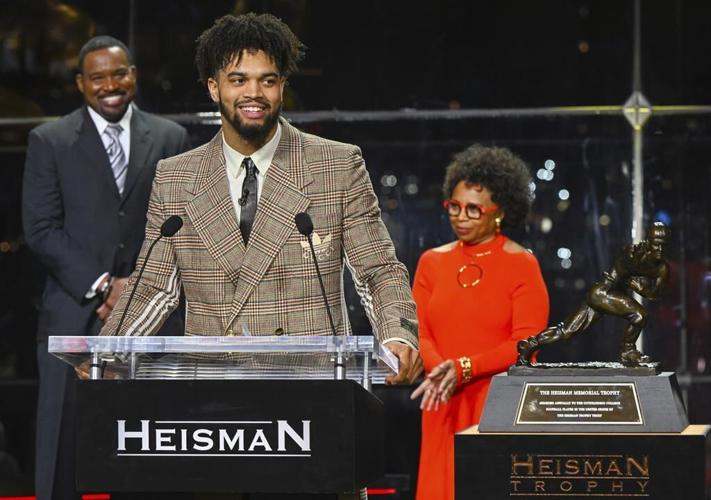 USC's Williams wins Heisman after leading Trojan turnaround
