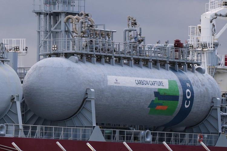 Nations preserve a plan to adopt a global fee on shipping emissions, but keep their options open