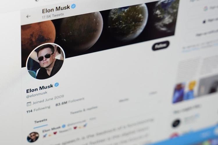2022 Notebook: Charting the unexpected direction of Twitter