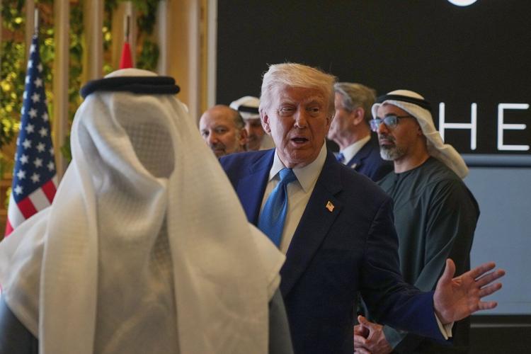 Live updates: Trump wraps up Mideast tour, meets business leaders, visits interfaith center