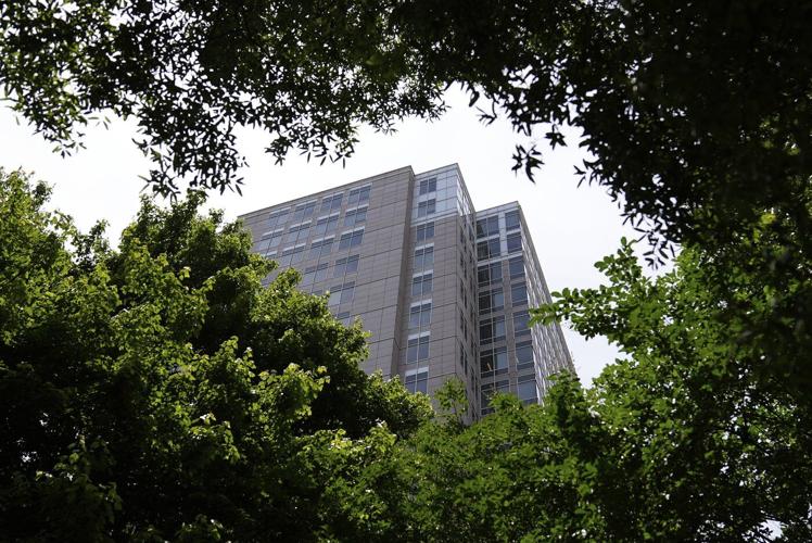 Case of brain-dead pregnant woman kept on life support in Georgia raises tricky questions