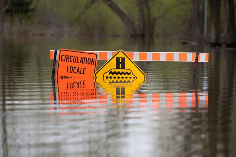 Rising waters impact Gatineau as spring flood concerns grow in Quebec, Ontario