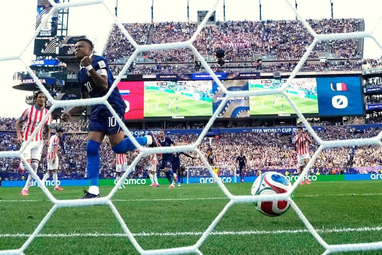 Kylian Mbappé scores again as France reaches World Cup quarterfinals with 1-0 win over Paraguay