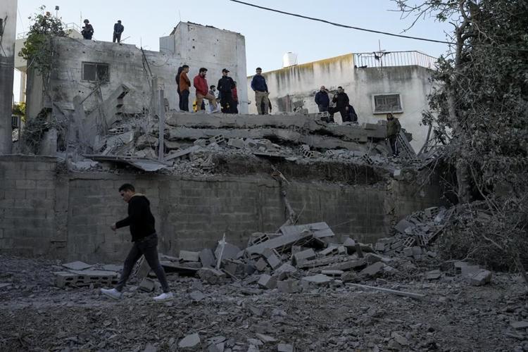 Israeli airstrike in Gaza kills 1 after prisoner's death