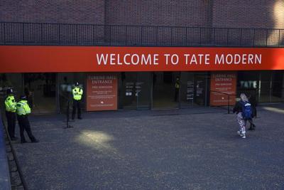 A man has died after falling from the Tate Modern art gallery in London
