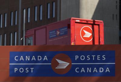 Canada Post sending new offers to union with aim of moving talks forward