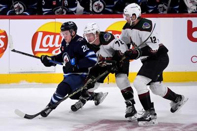 Jets post 2-1 win to extend Coyotes' misery