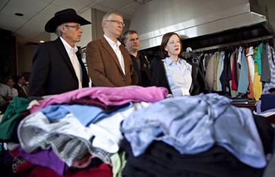 Former Alberta justice ministers criticize government for "unacceptable" conduct