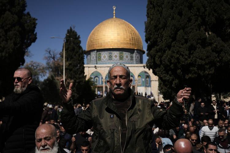 Ramadan's first Friday prayers are held at Jerusalem's Al-Aqsa Mosque |  World News | thecanadianpressnews.ca