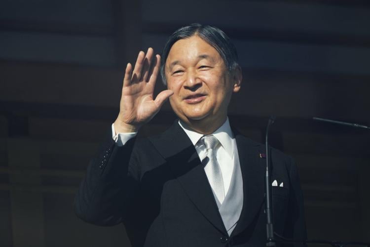 Japan's emperor and his family greet New Year well-wishers