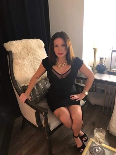 Family of ��ɫtv woman detained by ICE says it's a 'nightmare'