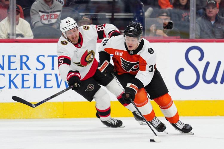Tim Stutzle scores in overtime to give the Senators a 3-2 win over the Flyers
