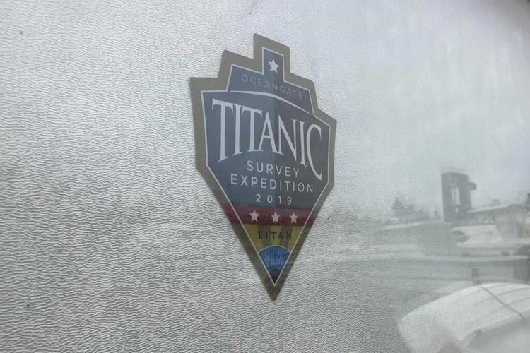 Rescuers make last desperate push as final hours of oxygen on missing Titanic submersible tick down