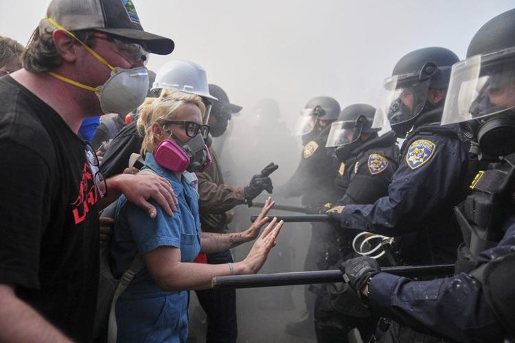 An AP photographer captures a powerful moment in the chaos of the Los Angeles protests