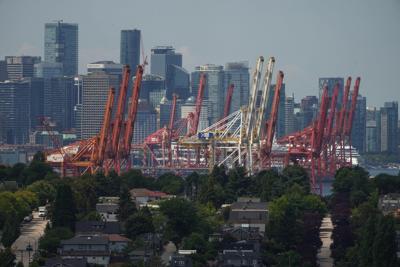 Report on B.C. port strike says right-to-strike should be preserved
