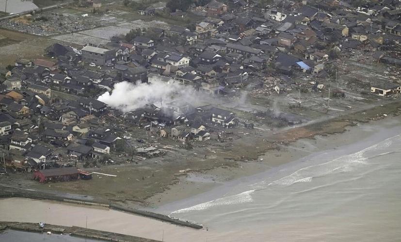 Powerful earthquakes leave at least four dead, destroy buildings along Japan's western coast