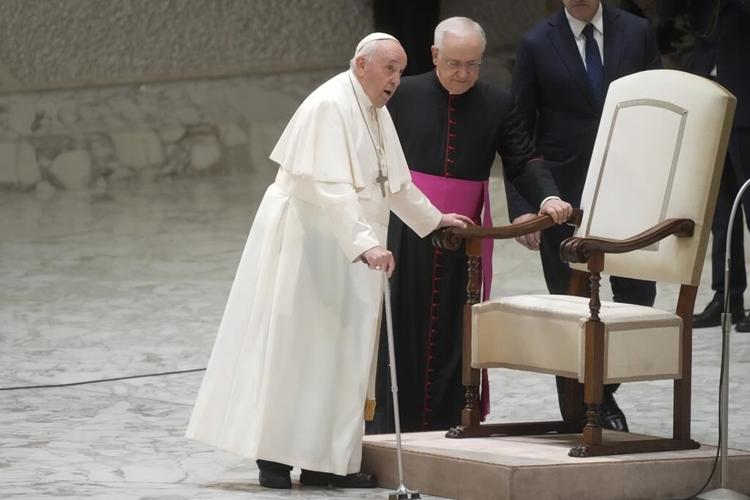 Pope wrote resignation note in case of health impediment
